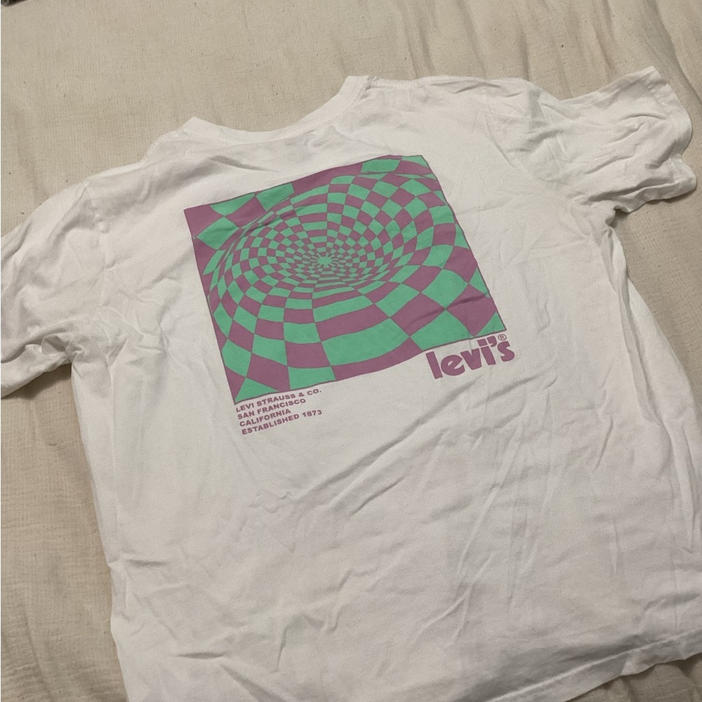 Levi’s Graphic T-shirt